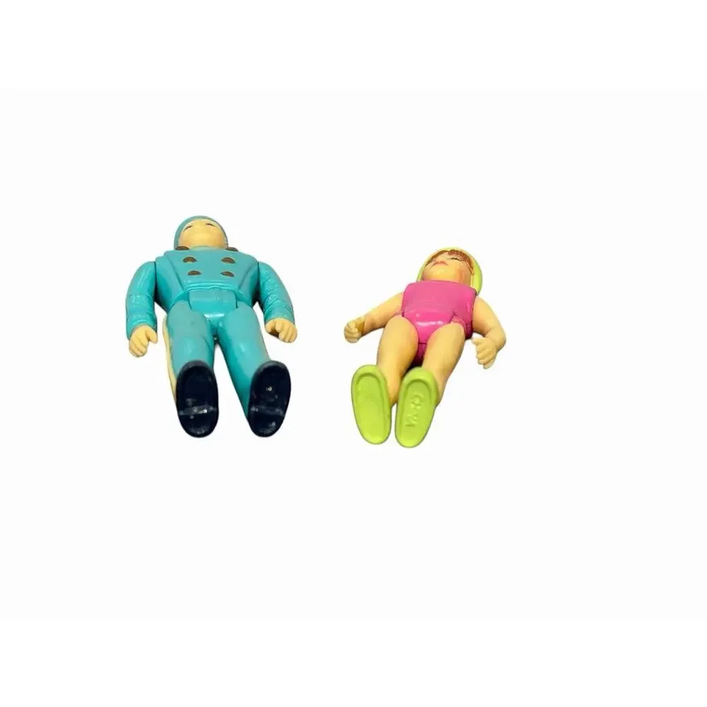Fisher Price Sweet Streets Dollhouse Hotel Swimming Pool Girl & Valet Bell Boy